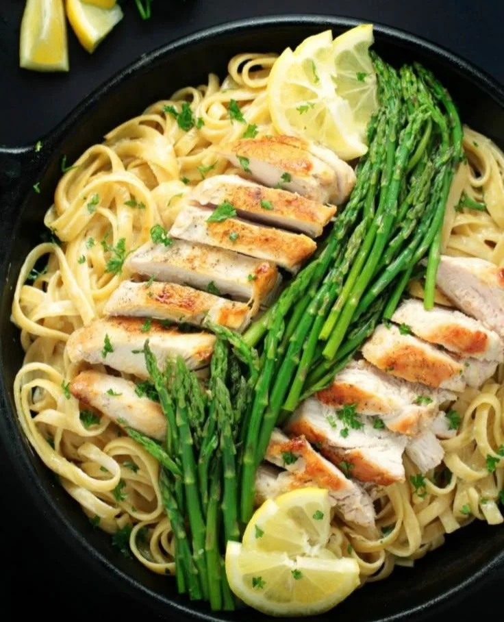 Lemon Chicken & Asparagus Pasta
